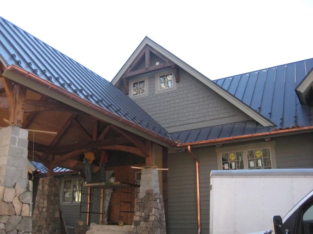 Craftsman Roofing team delivering quality roofing work in Warrenville